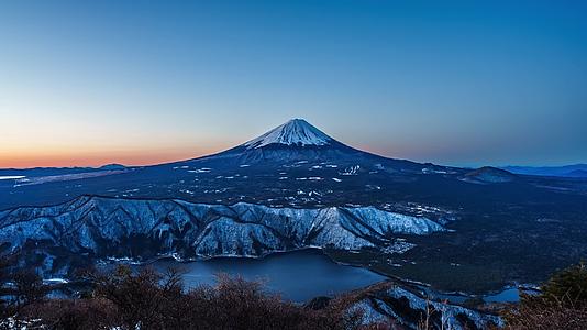 日本富士山早晨景观视频的预览图