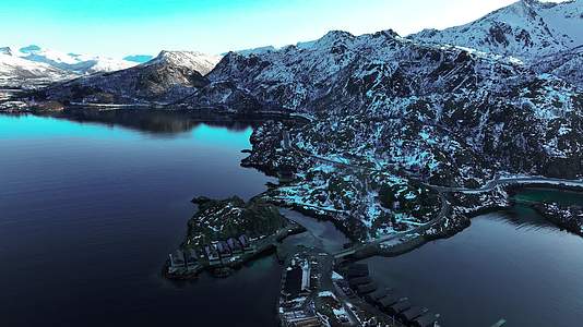 4K航拍北欧挪威塞尼亚岛自然风景视频的预览图