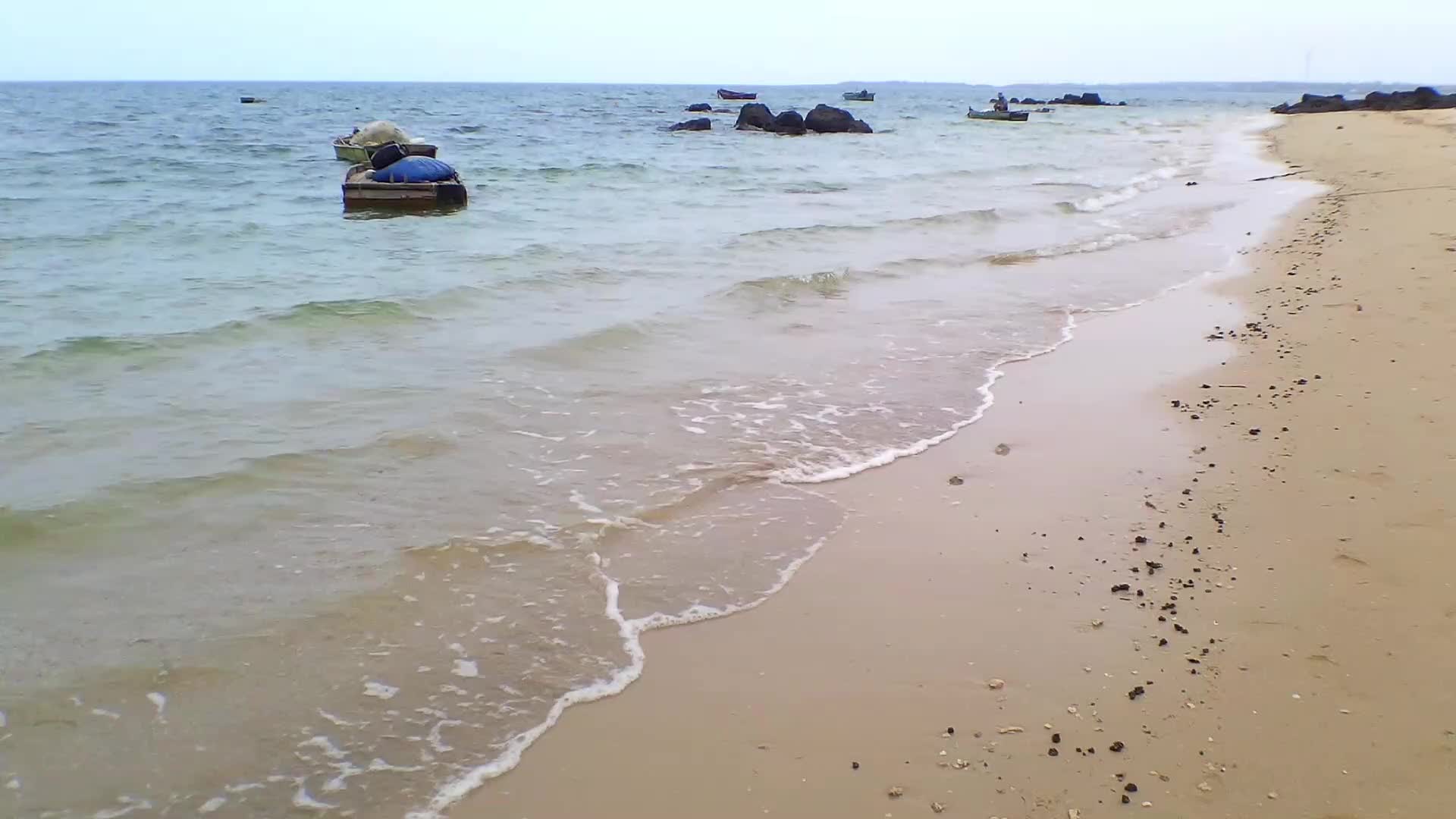 高清大海上的海浪视频视频的预览图