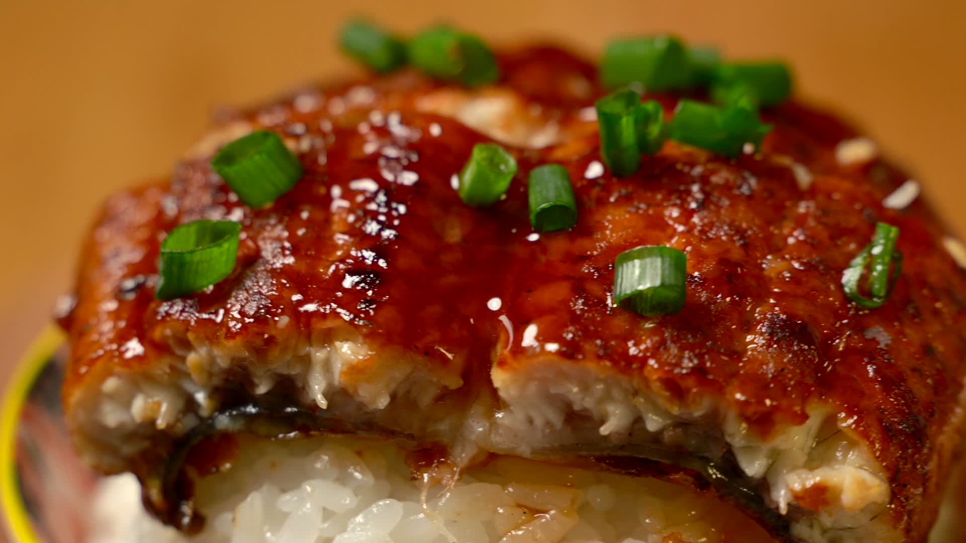 日式美食鳗鱼饭4K视频的预览图