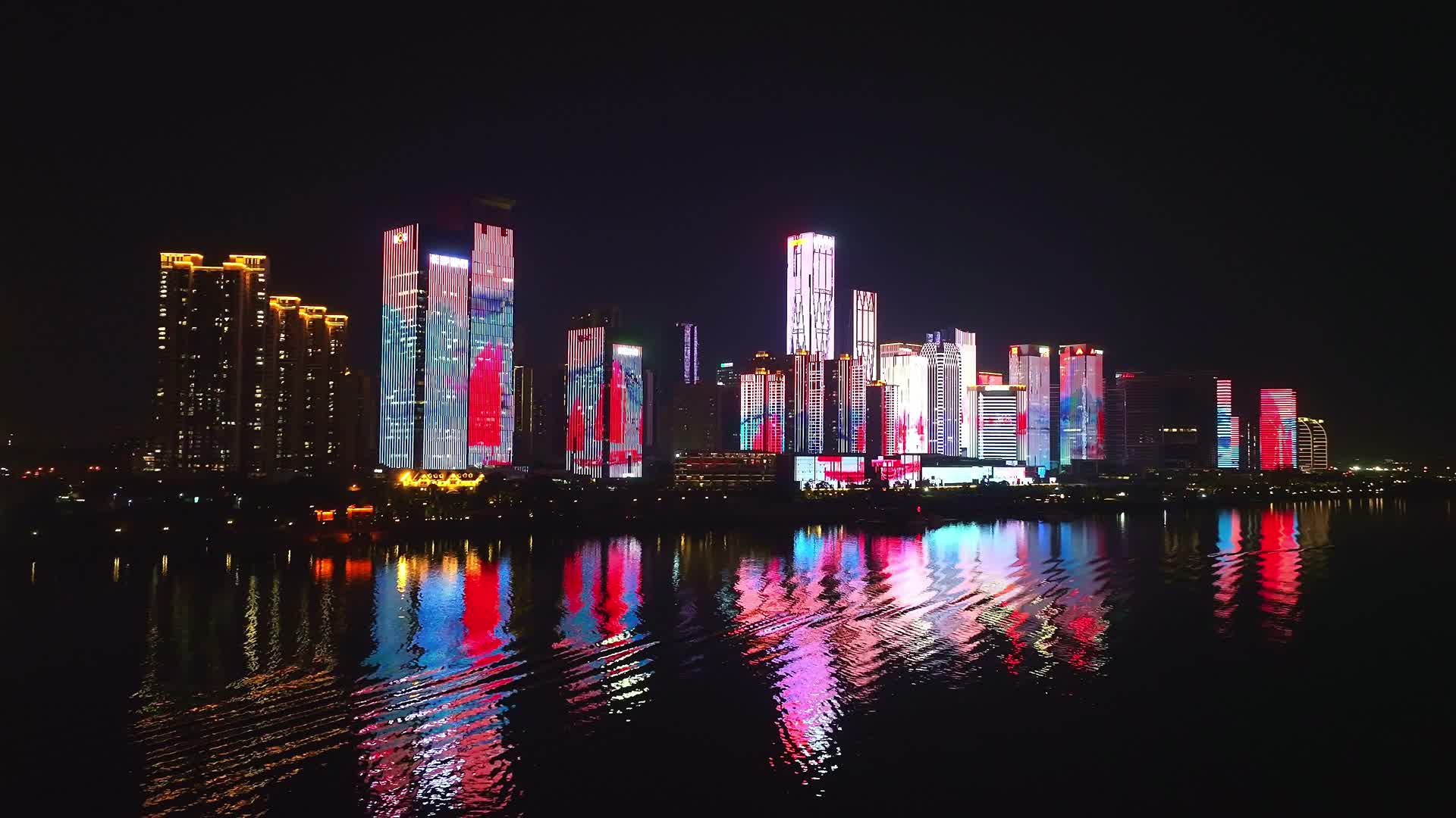 长沙湘江夜景航拍视频视频的预览图