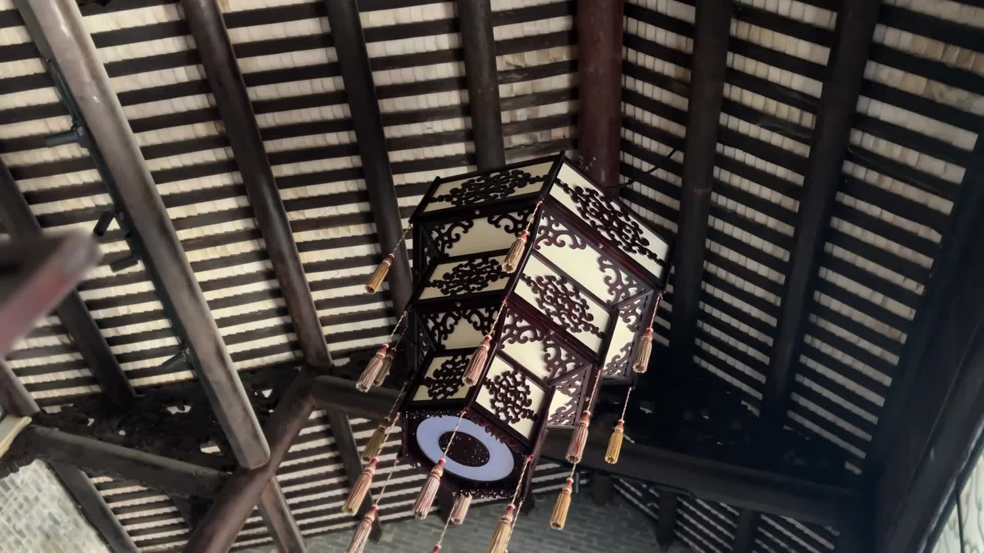 传统古风六角宫灯手艺视频的预览图
