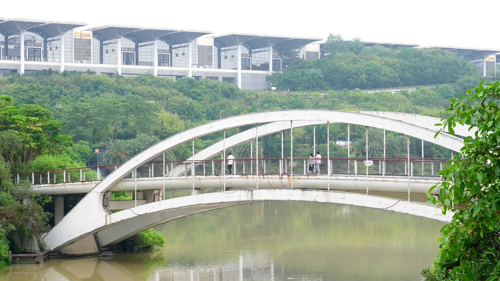 南宁民歌湖曲水桥南宁国际会展中心视频的预览图