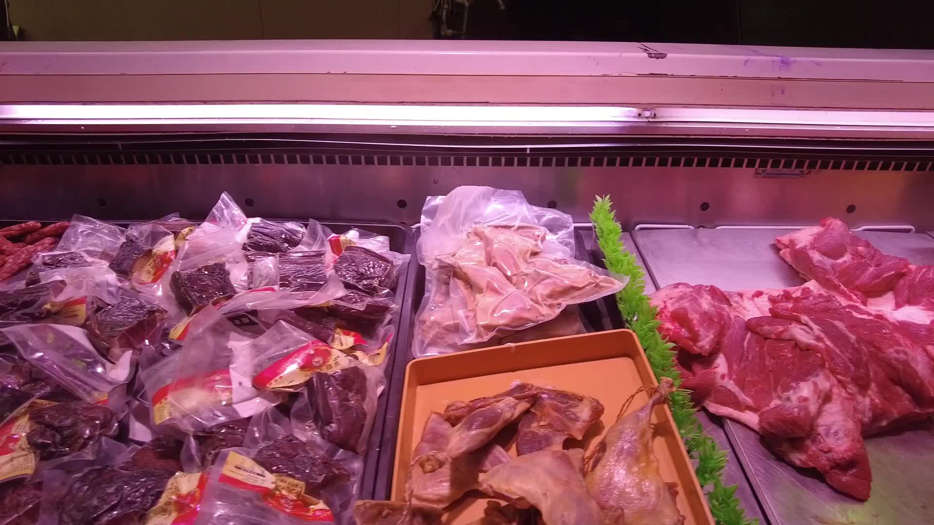 商场里的肉类蔬菜视频的预览图