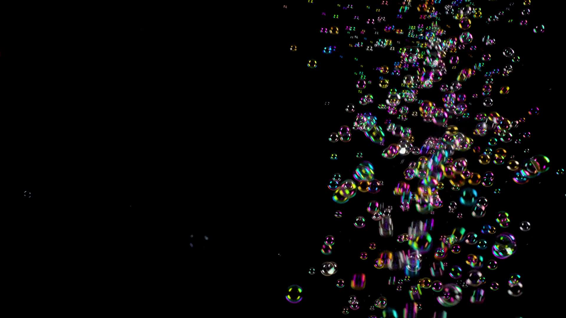 画面右边朝上发射的彩色泡泡由实到虚远景别10bit422视频的预览图