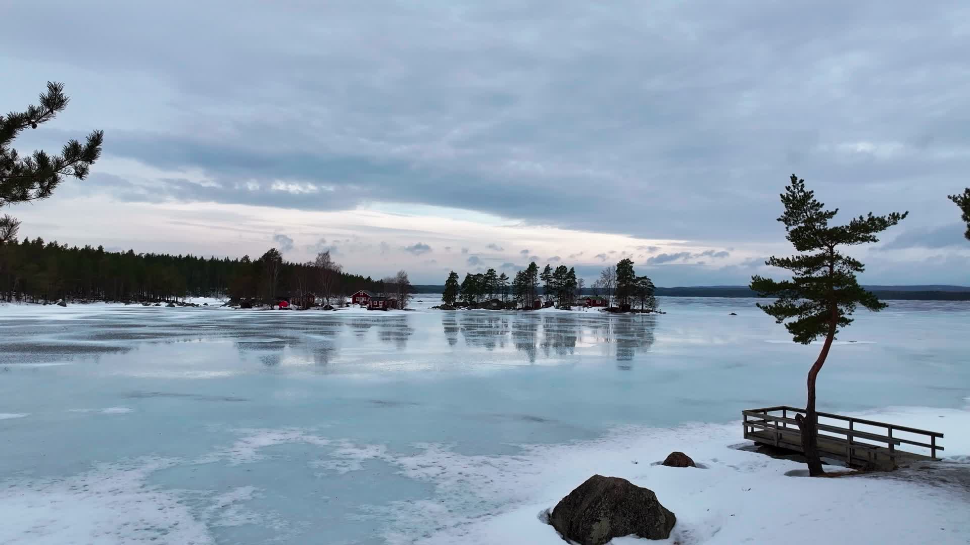 4K航拍北欧瑞典于默奥无限美景视频的预览图
