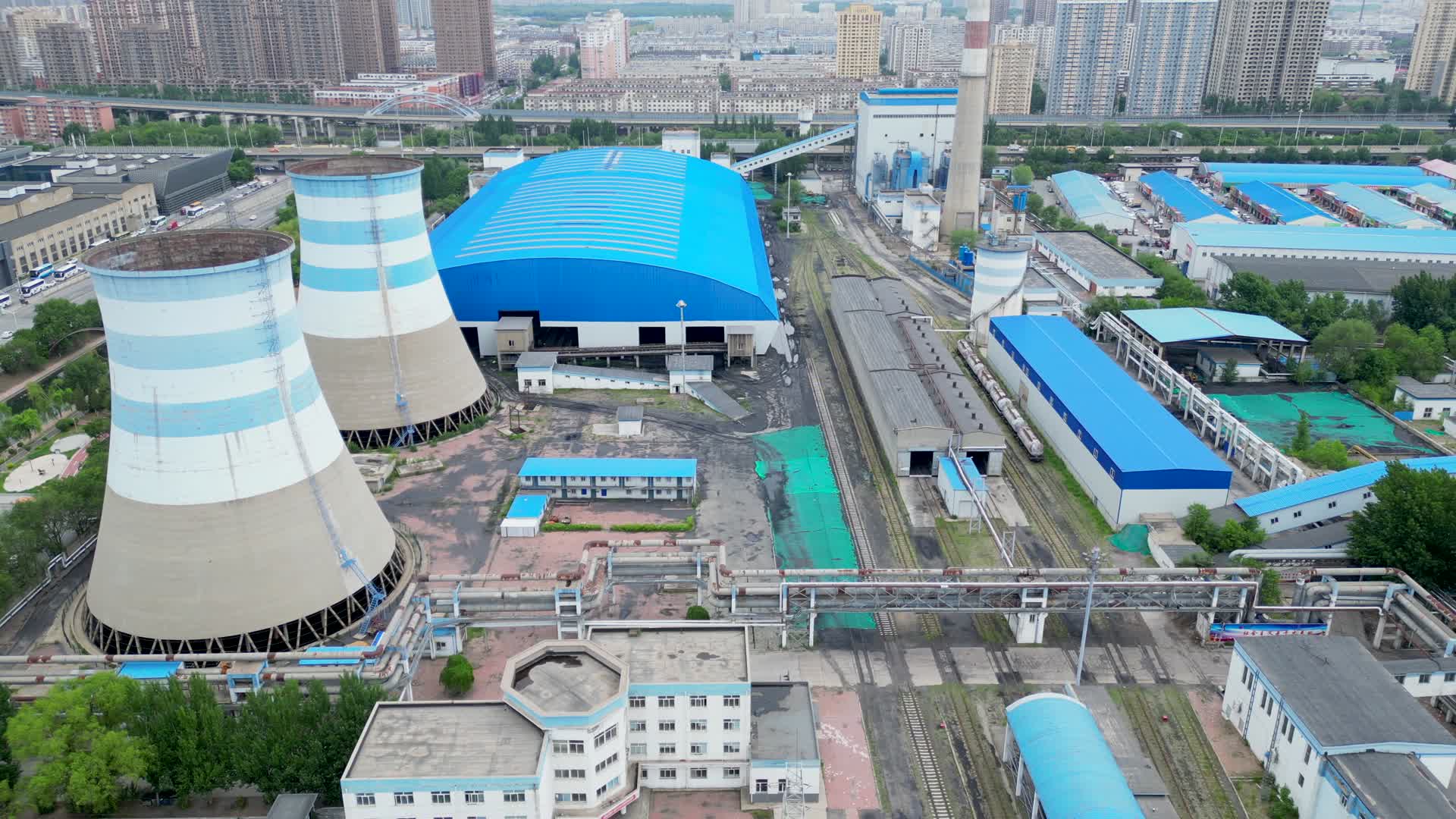 沈阳发电厂工业航拍4K60视频的预览图