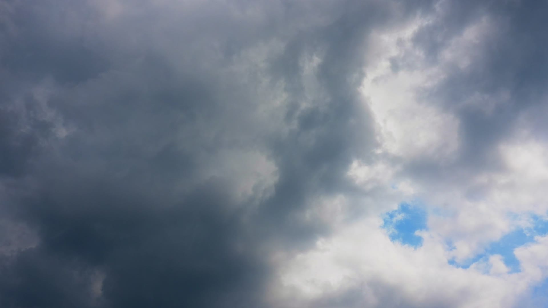 蓝天白云风起云涌延时视频的预览图