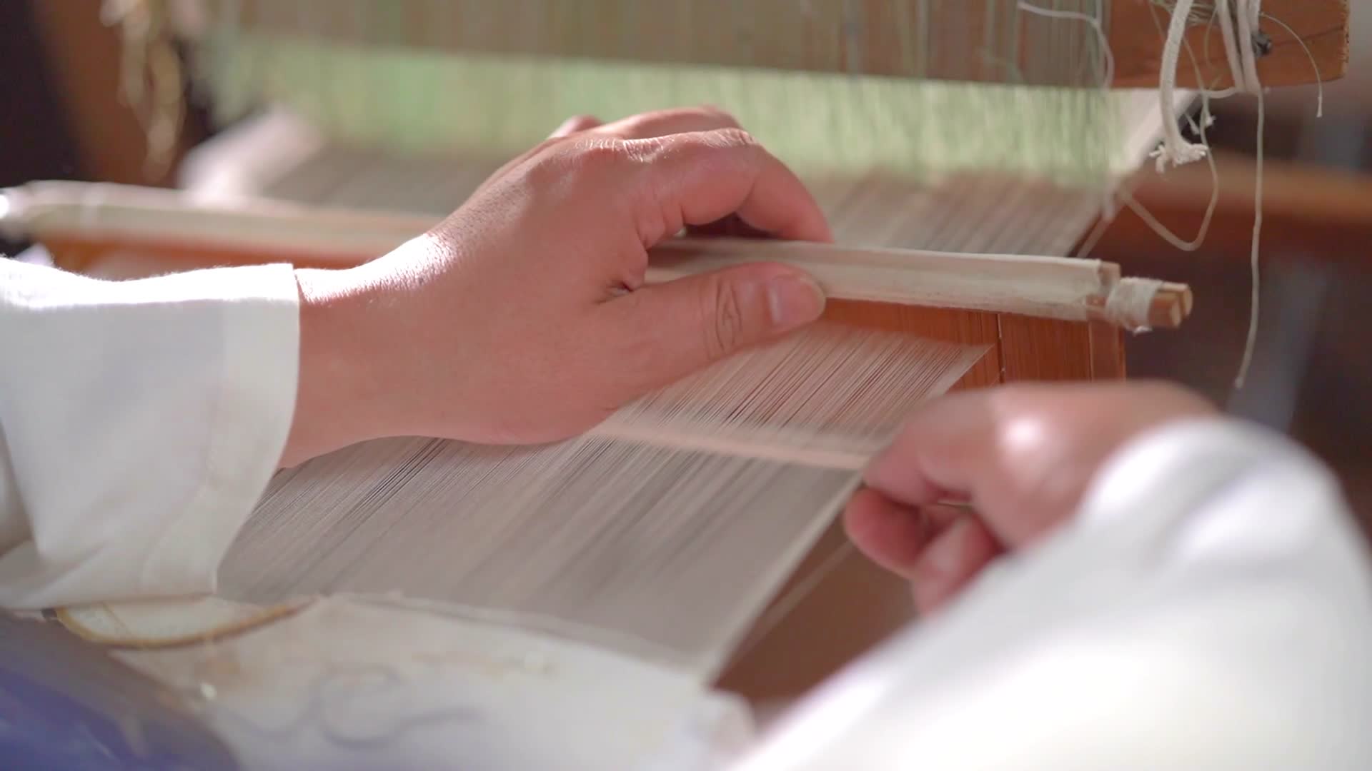 非遗工匠缂丝工艺传统技术视频的预览图