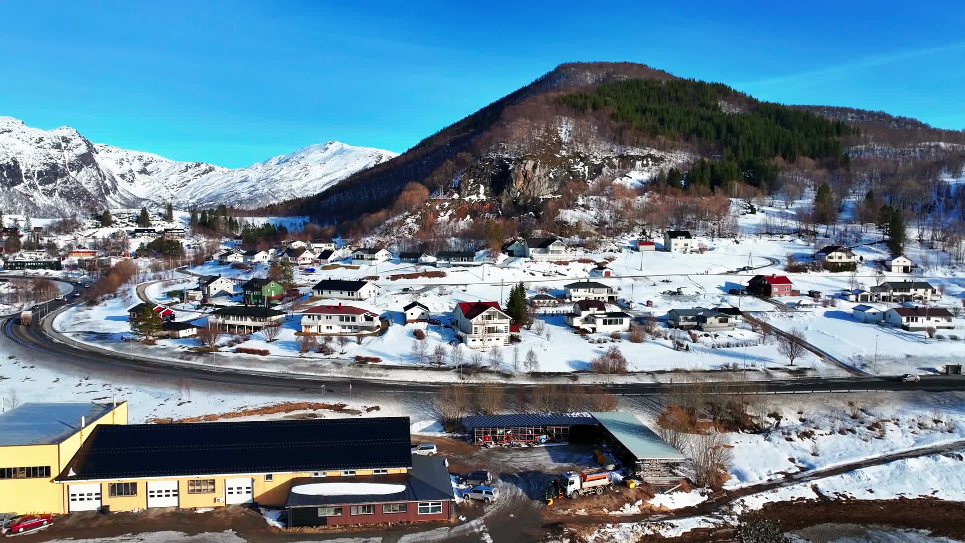 4K航拍挪威塞尼亚岛无限美景视频的预览图