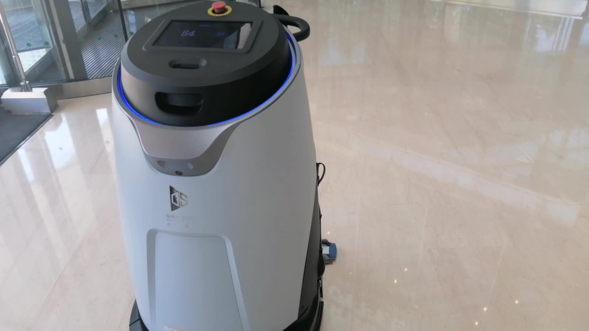智能扫地机器人商场清洁吸尘器视频的预览图