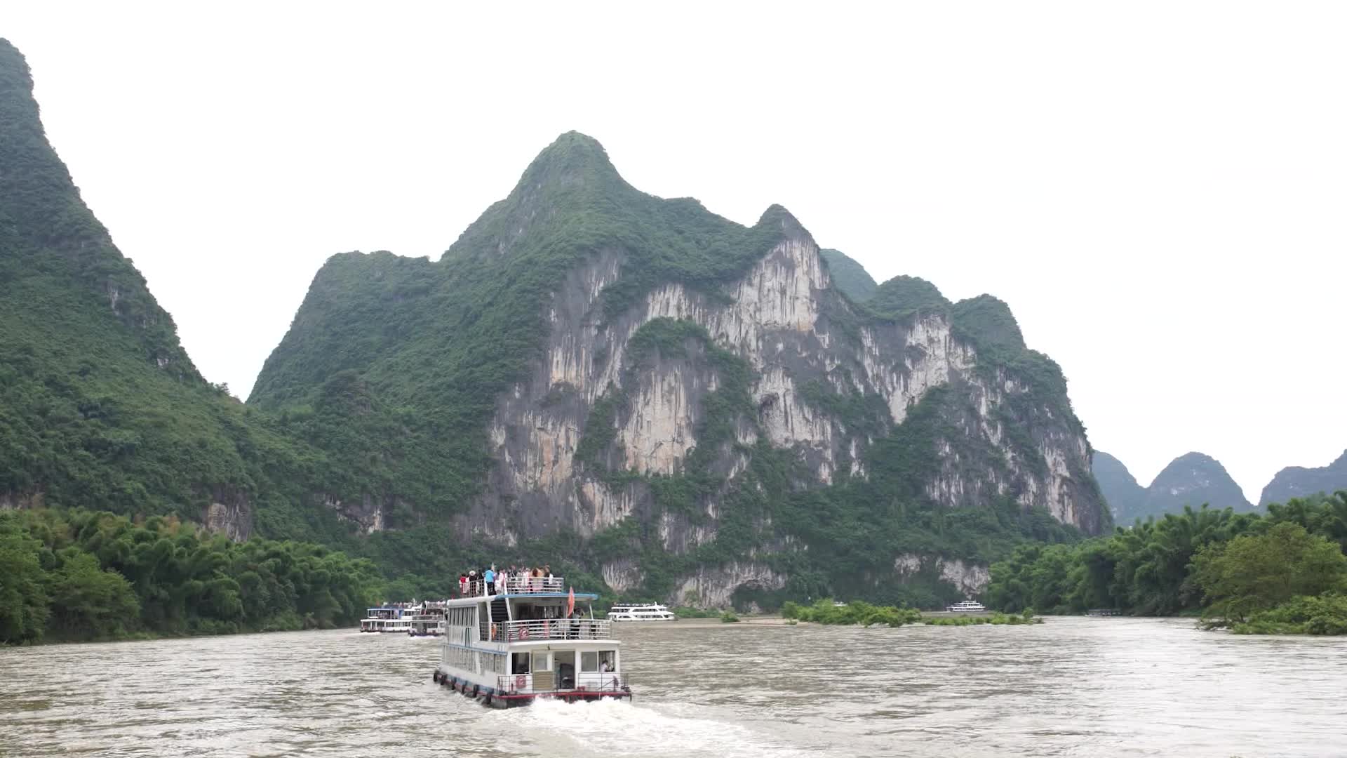 桂林大漓江著名景观九马画山视频的预览图