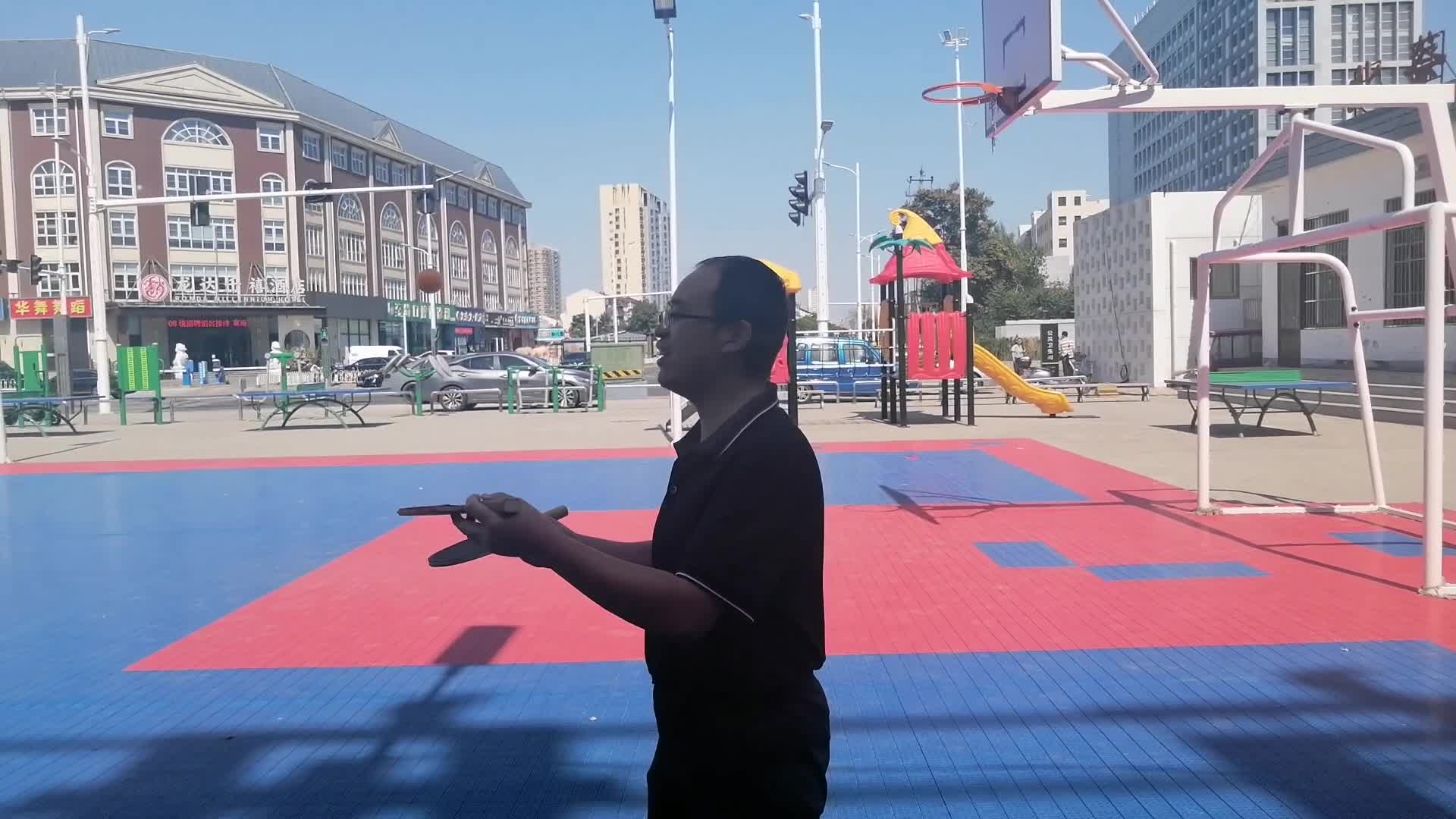 颠乒乓球体育运动全民健身视频的预览图