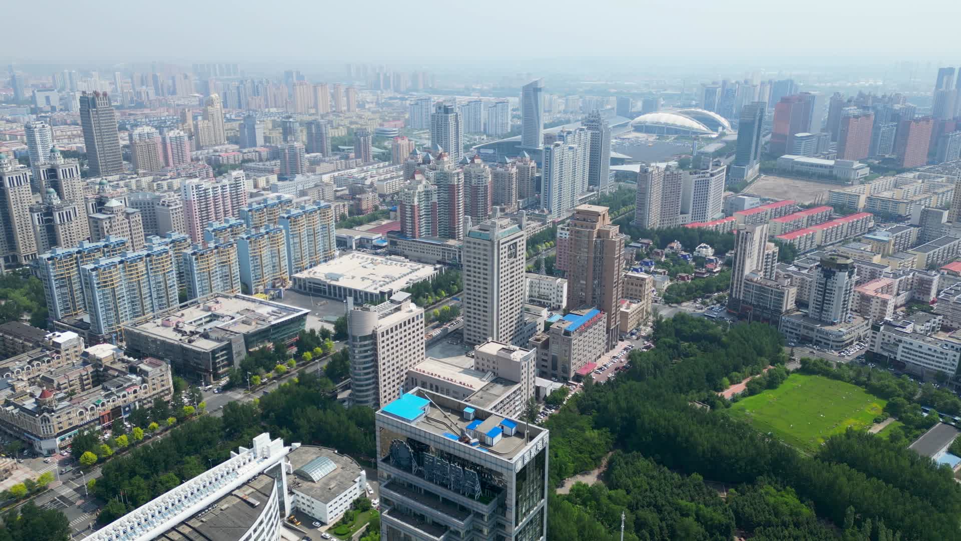 黑龙江哈尔滨城市风光航拍4K60视频的预览图