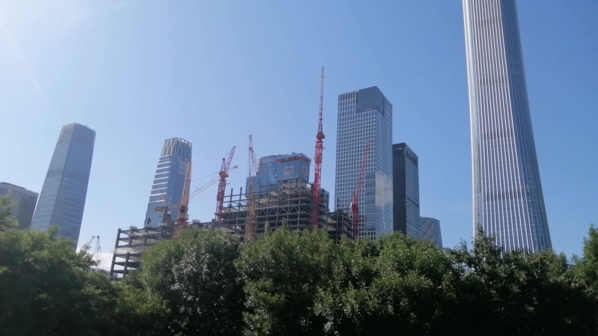北京CBD商圈城市高楼大厦宣传片视频的预览图