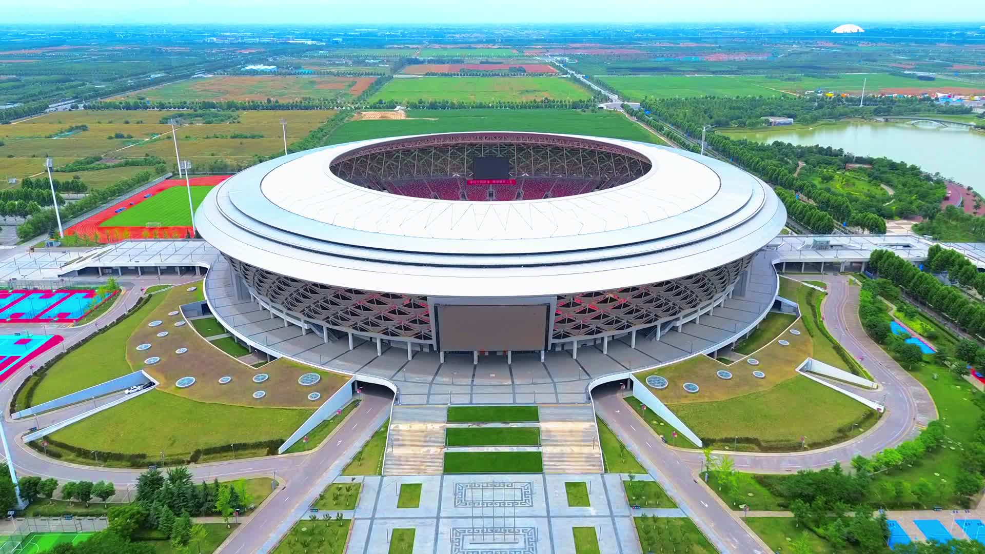 航拍陕西咸阳奥体中心体育场视频的预览图