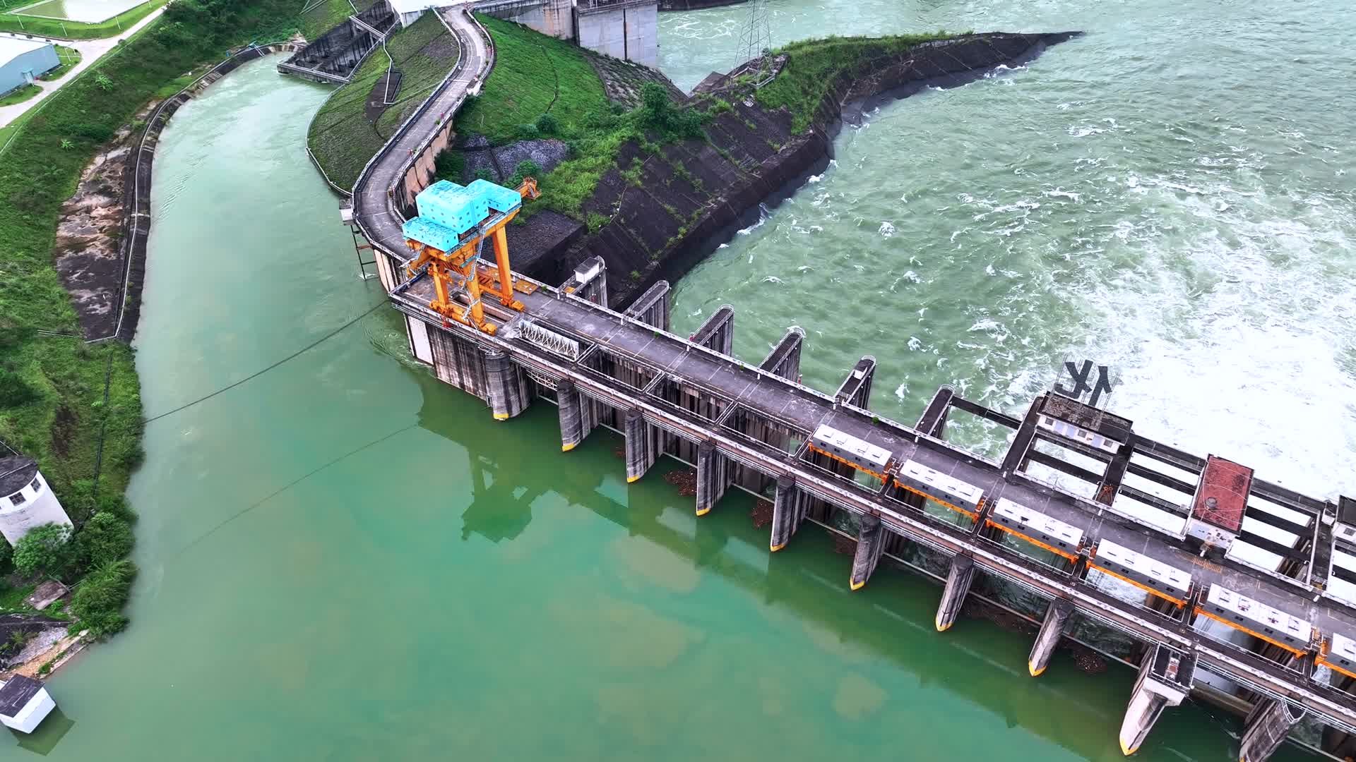 4K航拍广西河池大化县最美风光景色视频的预览图