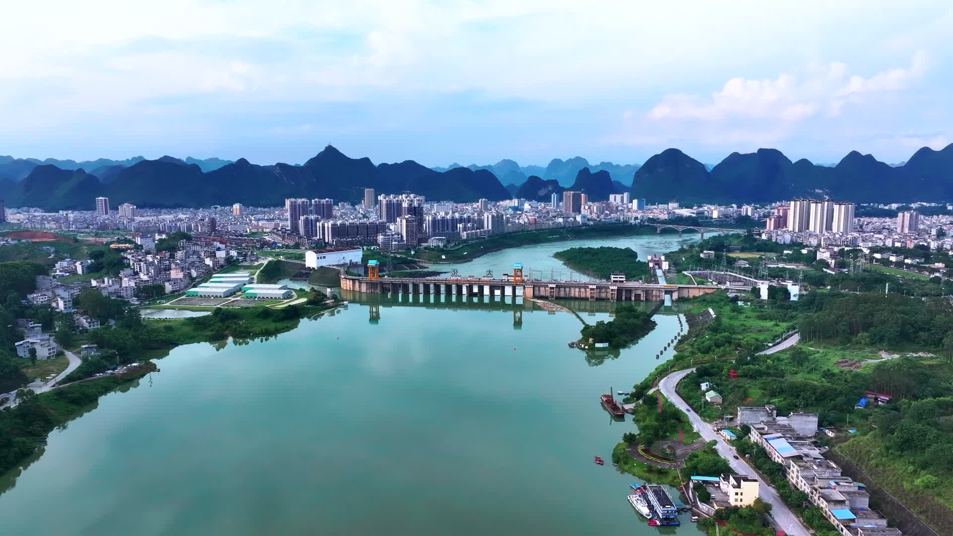 广西河池大化县自然山水风光视频的预览图