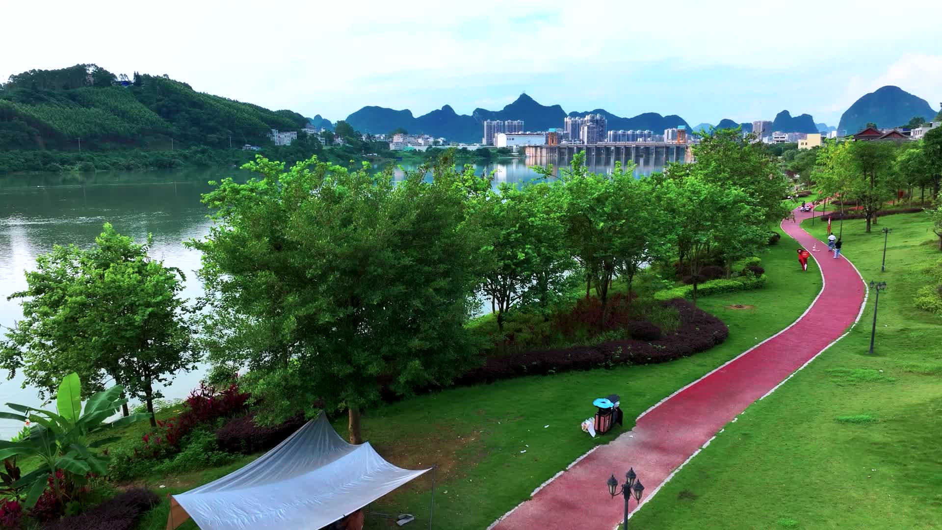广西河池大化县山水美景视频的预览图