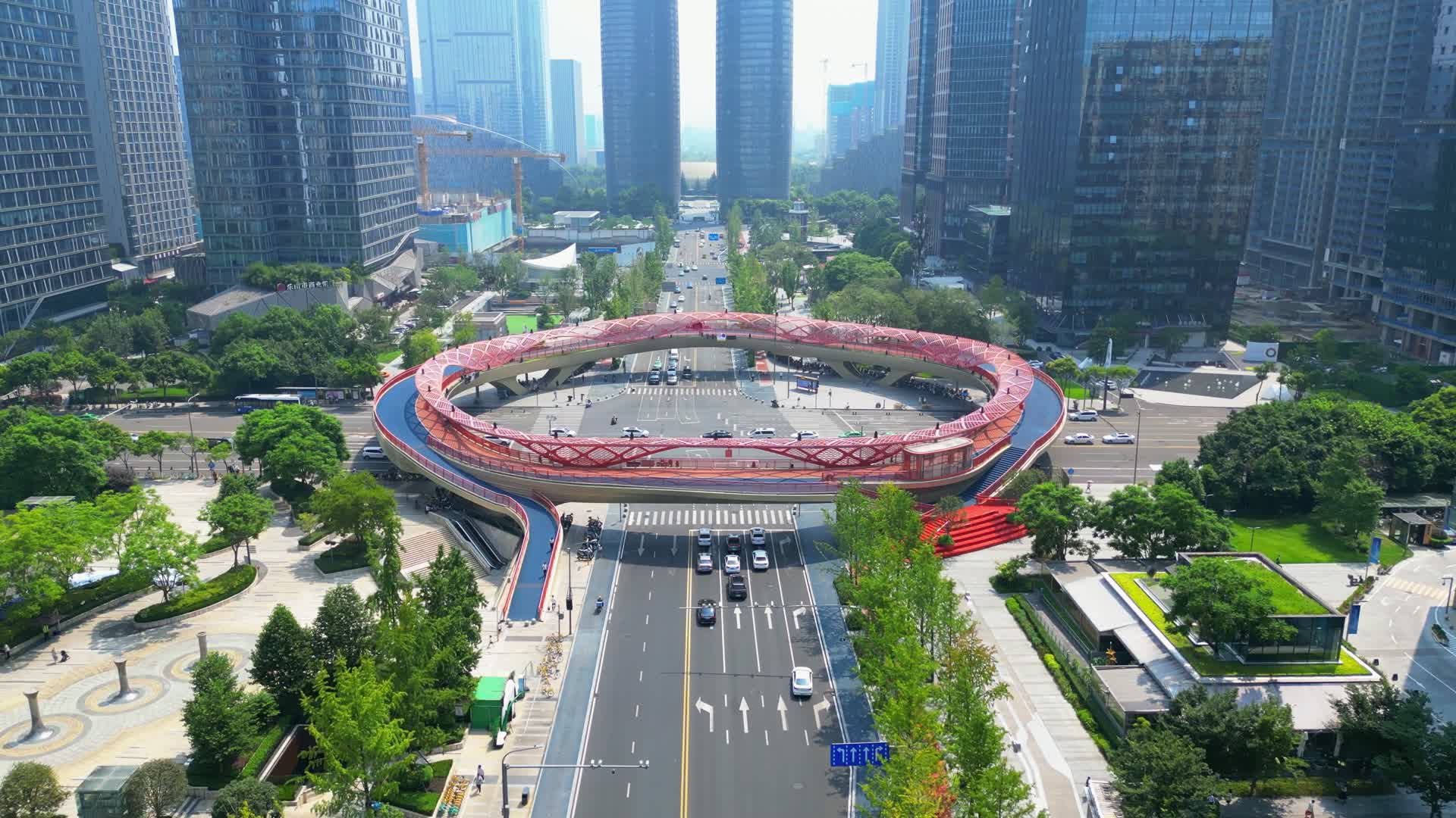 4K成都交子大道交子之环金融城双子塔交子视频的预览图