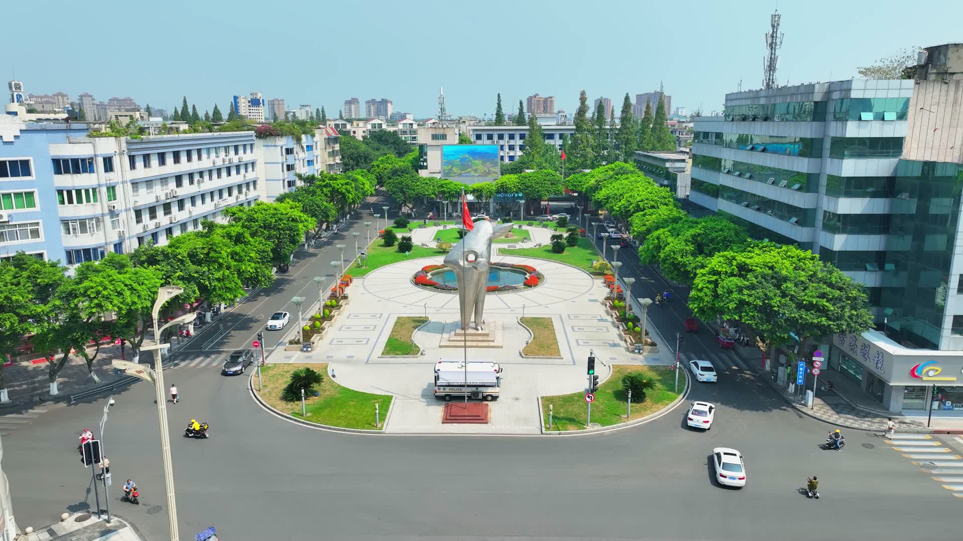 崇州市人民政府广场崇州政府城市航拍空镜头视频的预览图