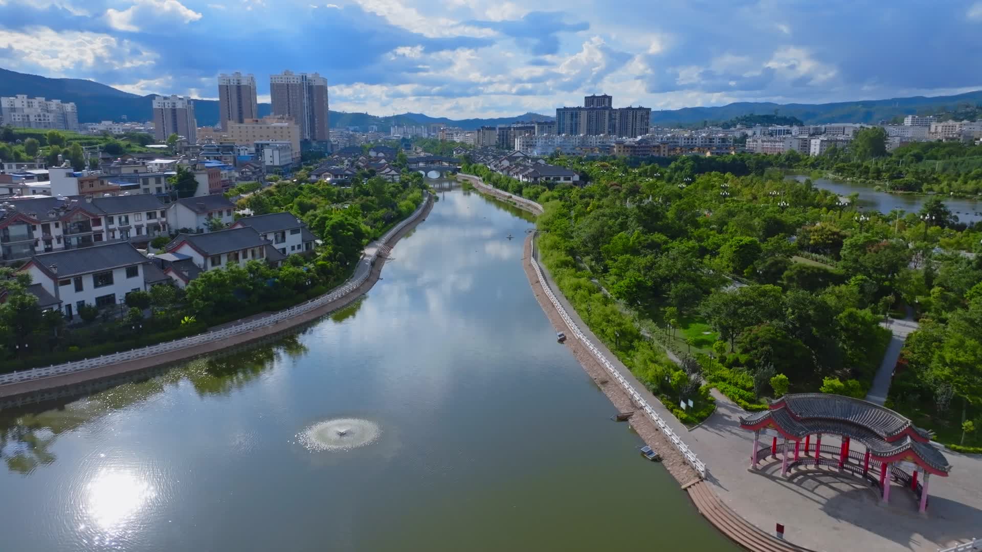 云南省楚雄州大姚县西河南路西河印象航拍视频的预览图