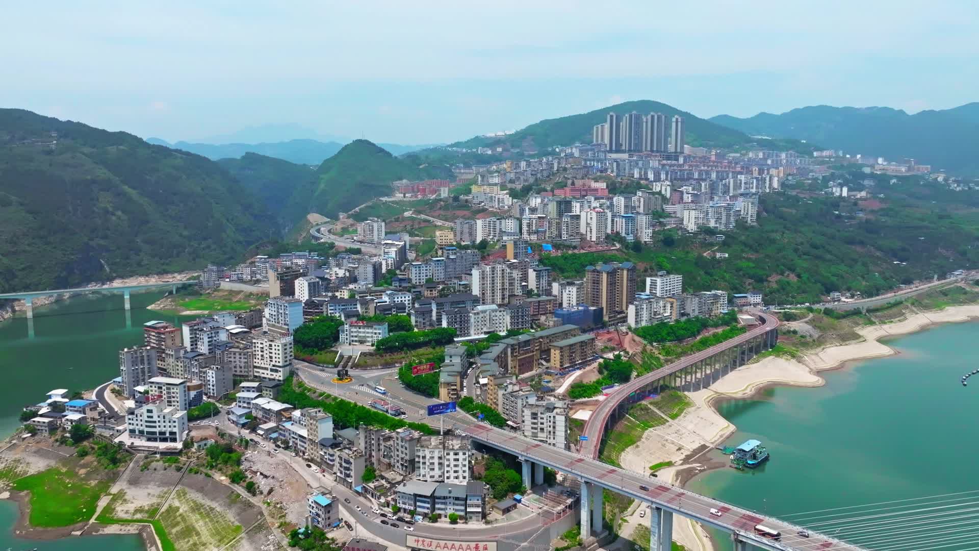巴东城市空镜头视频的预览图