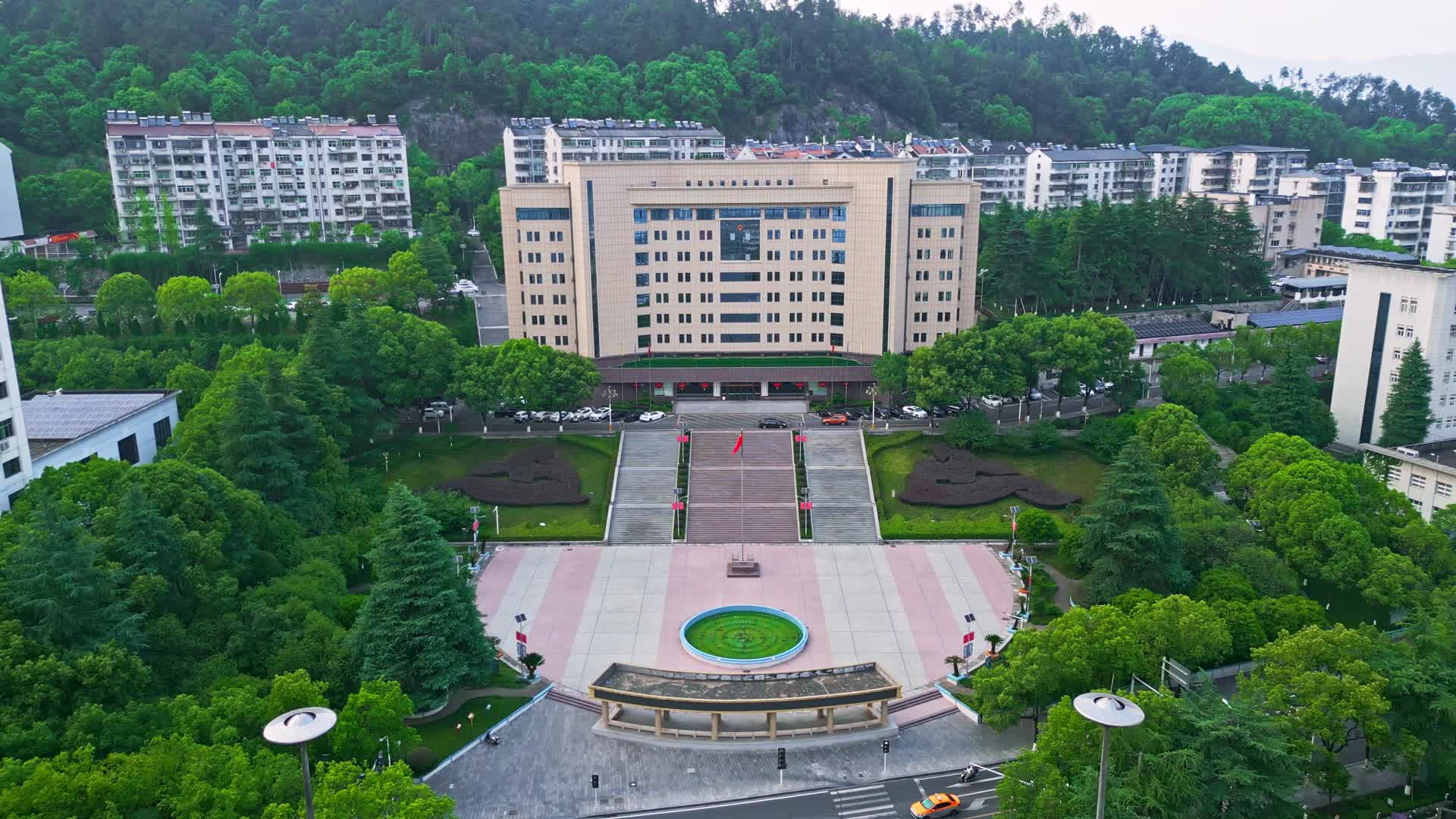 秭归县政府航拍视频的预览图