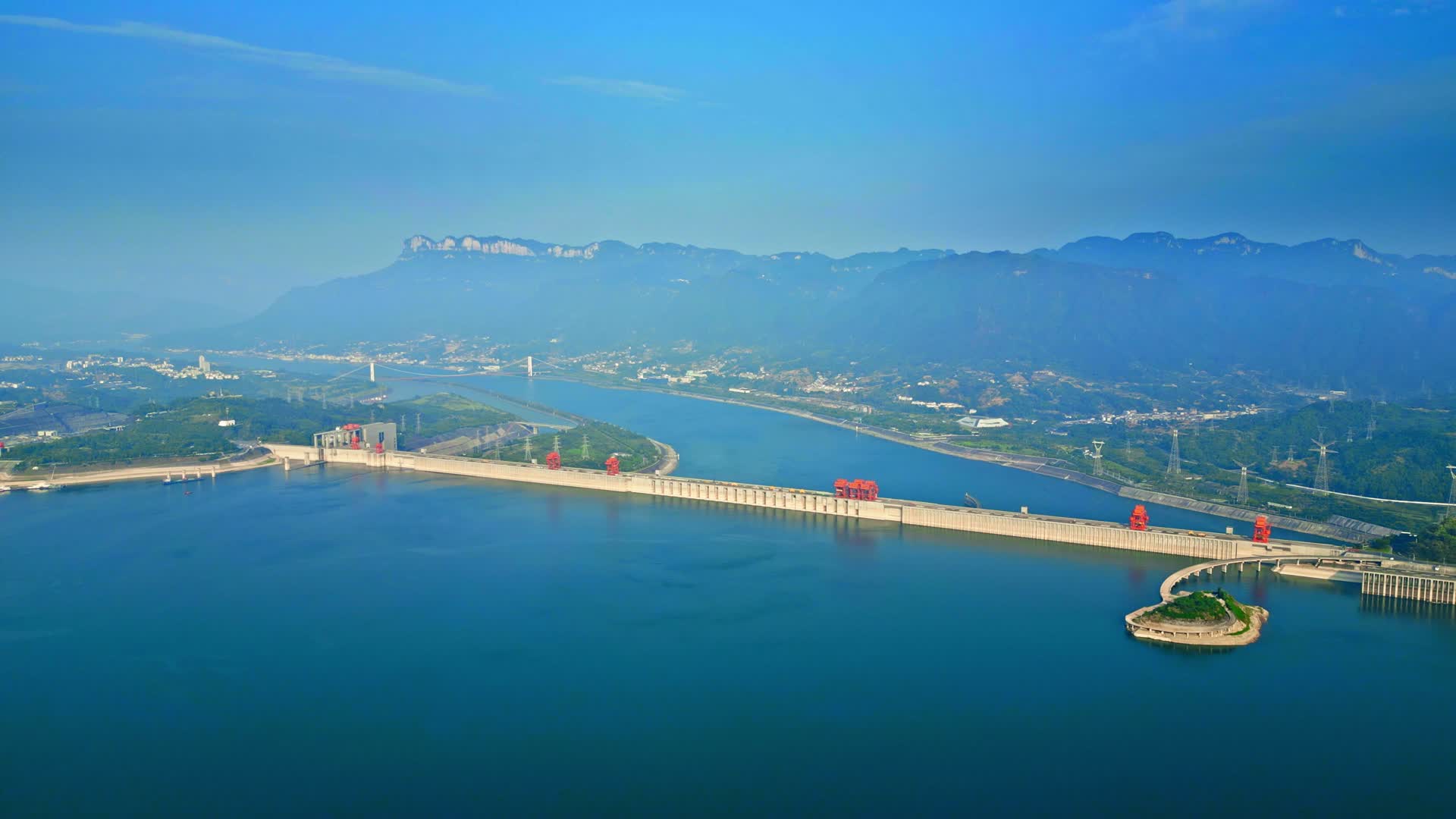 三峡大坝下午顺光视频的预览图