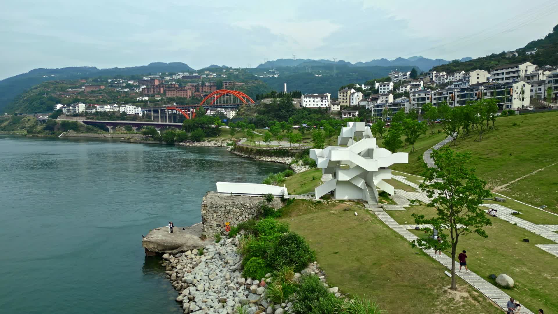 莲沱大桥宜昌纪念碑谷莲沱大桥G348国道视频的预览图