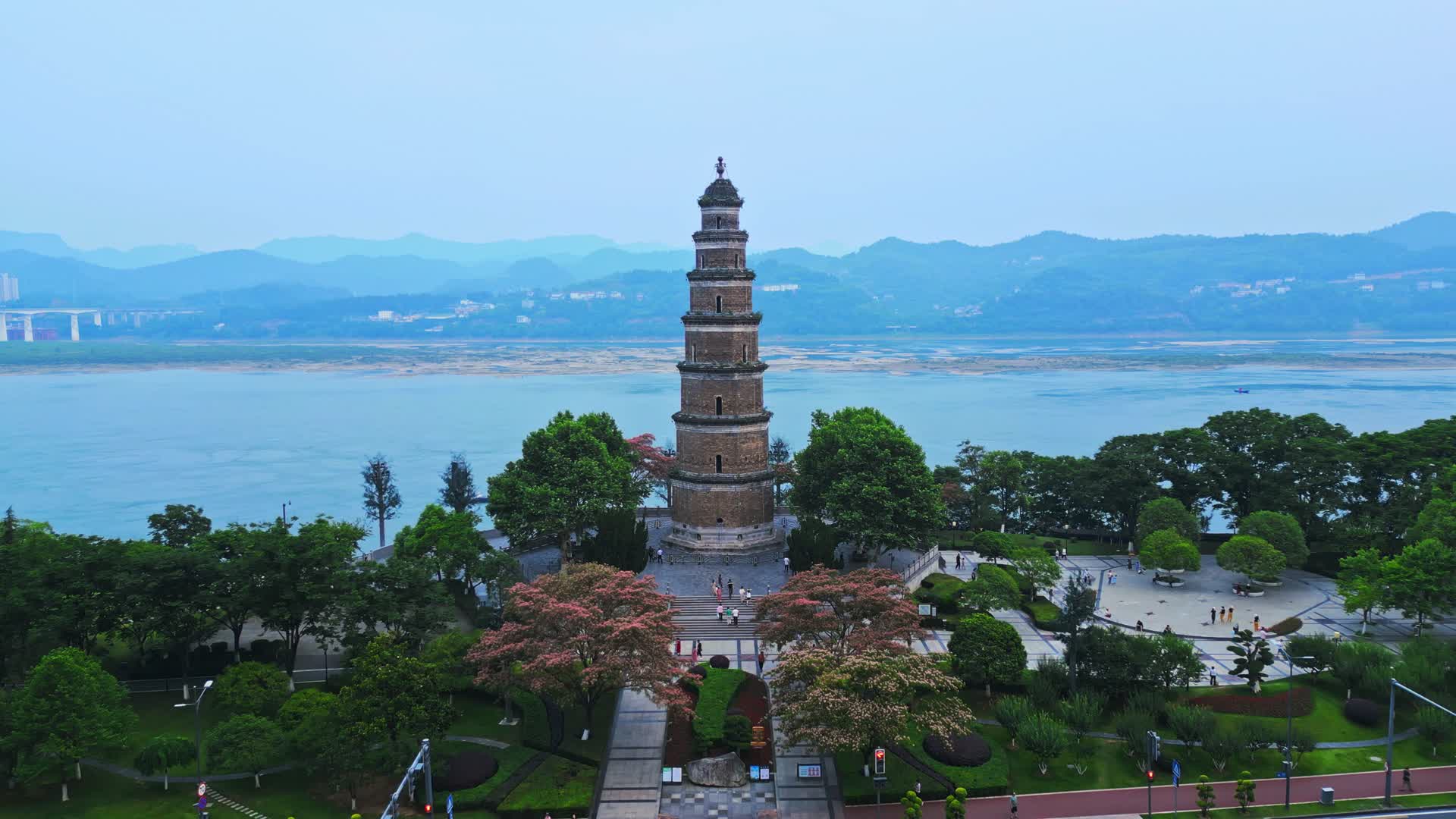 宜昌天然塔视频的预览图