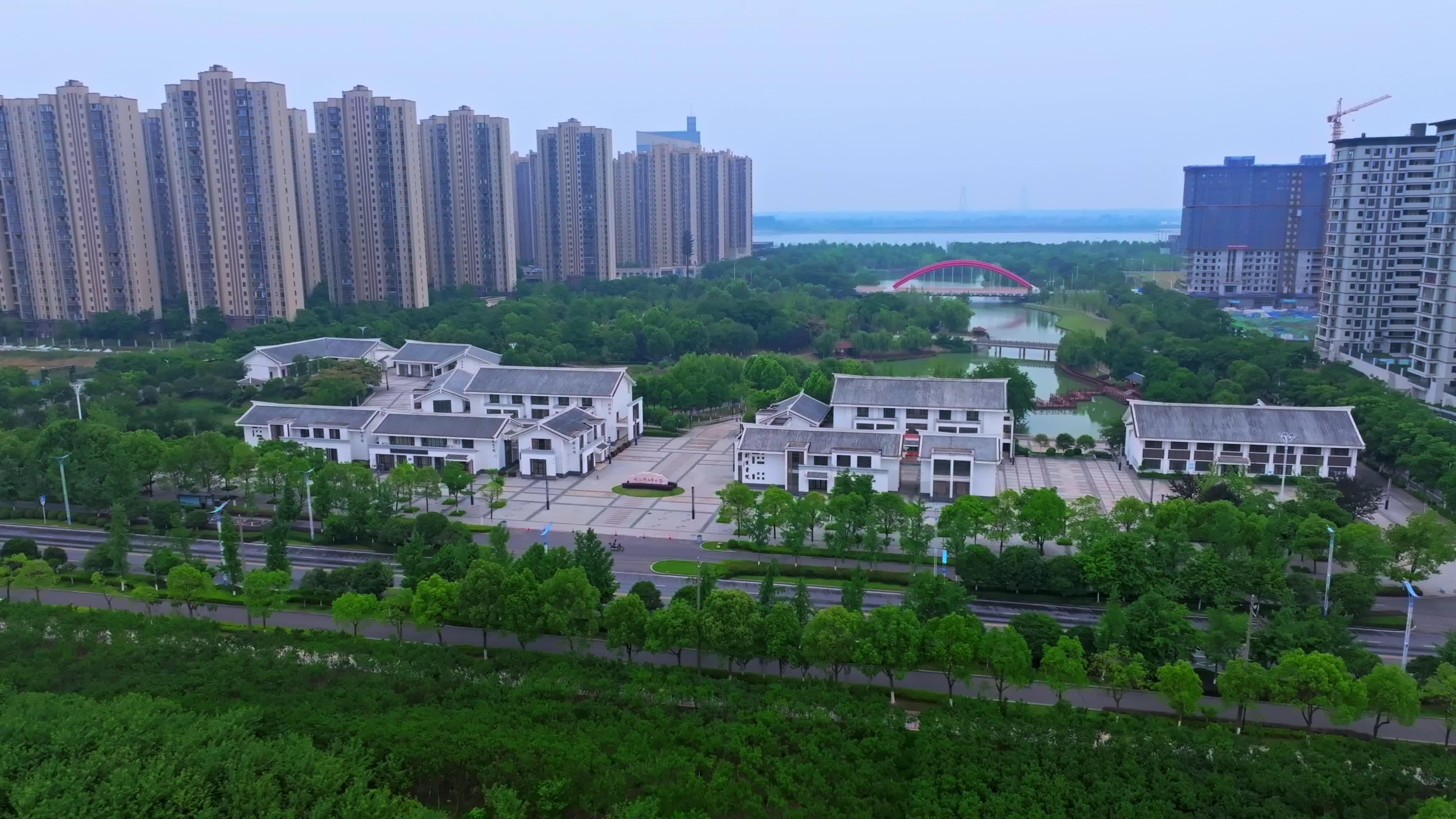枝江市人才公园视频的预览图