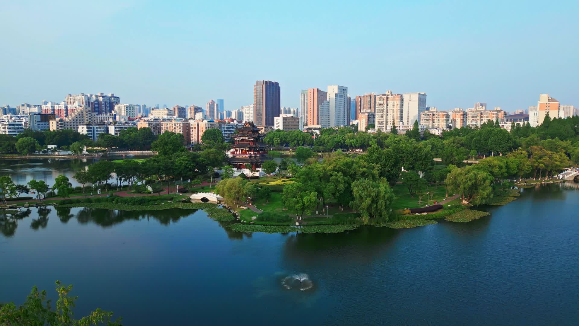武汉紫阳湖紫阳阁紫阳公园视频的预览图