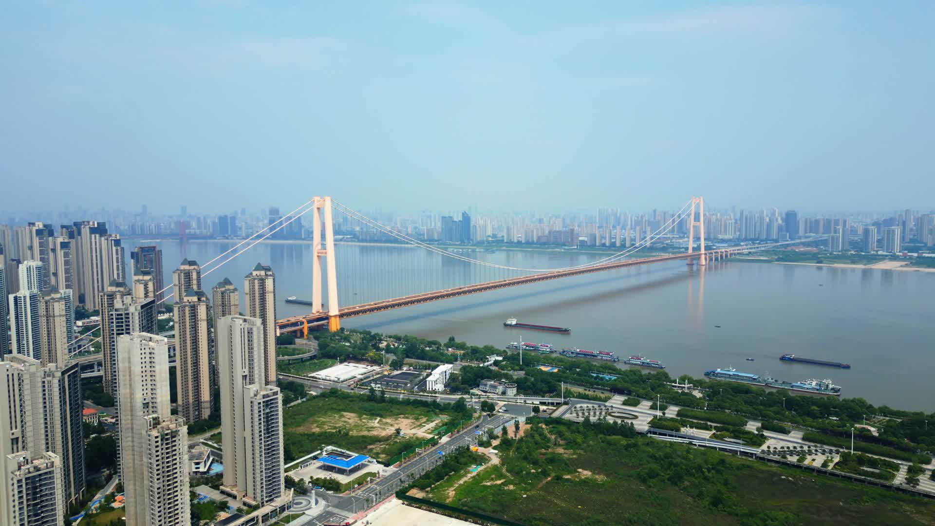 武汉杨泗港大桥视频的预览图