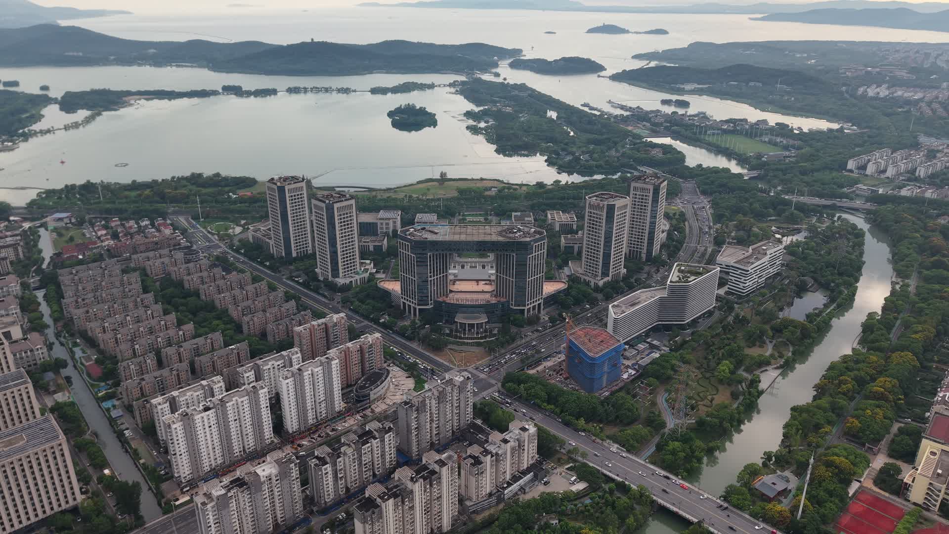 无锡太湖城市航拍自然风光城市风光视频的预览图