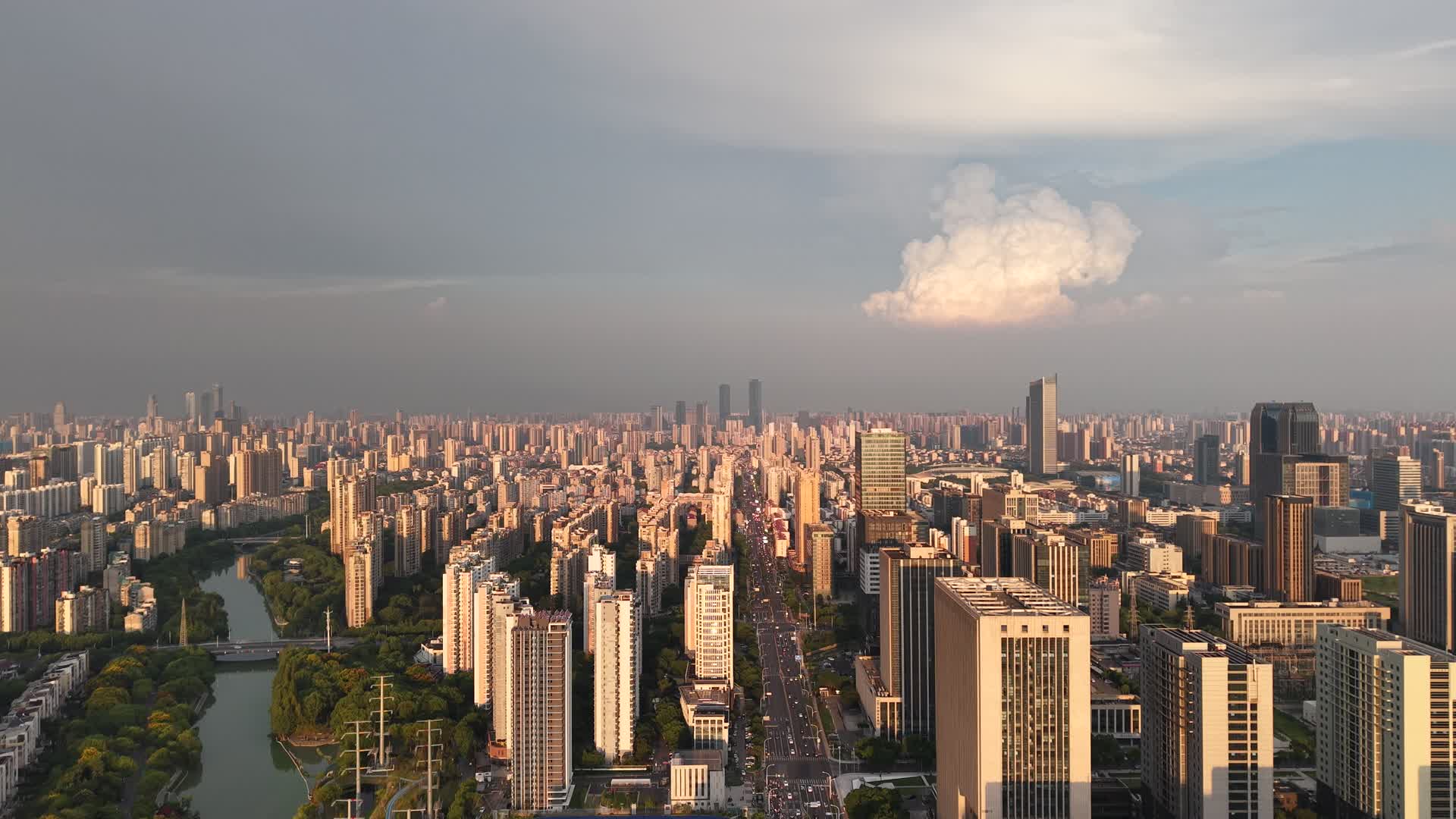 无锡太湖城市航拍自然风光城市风光视频的预览图