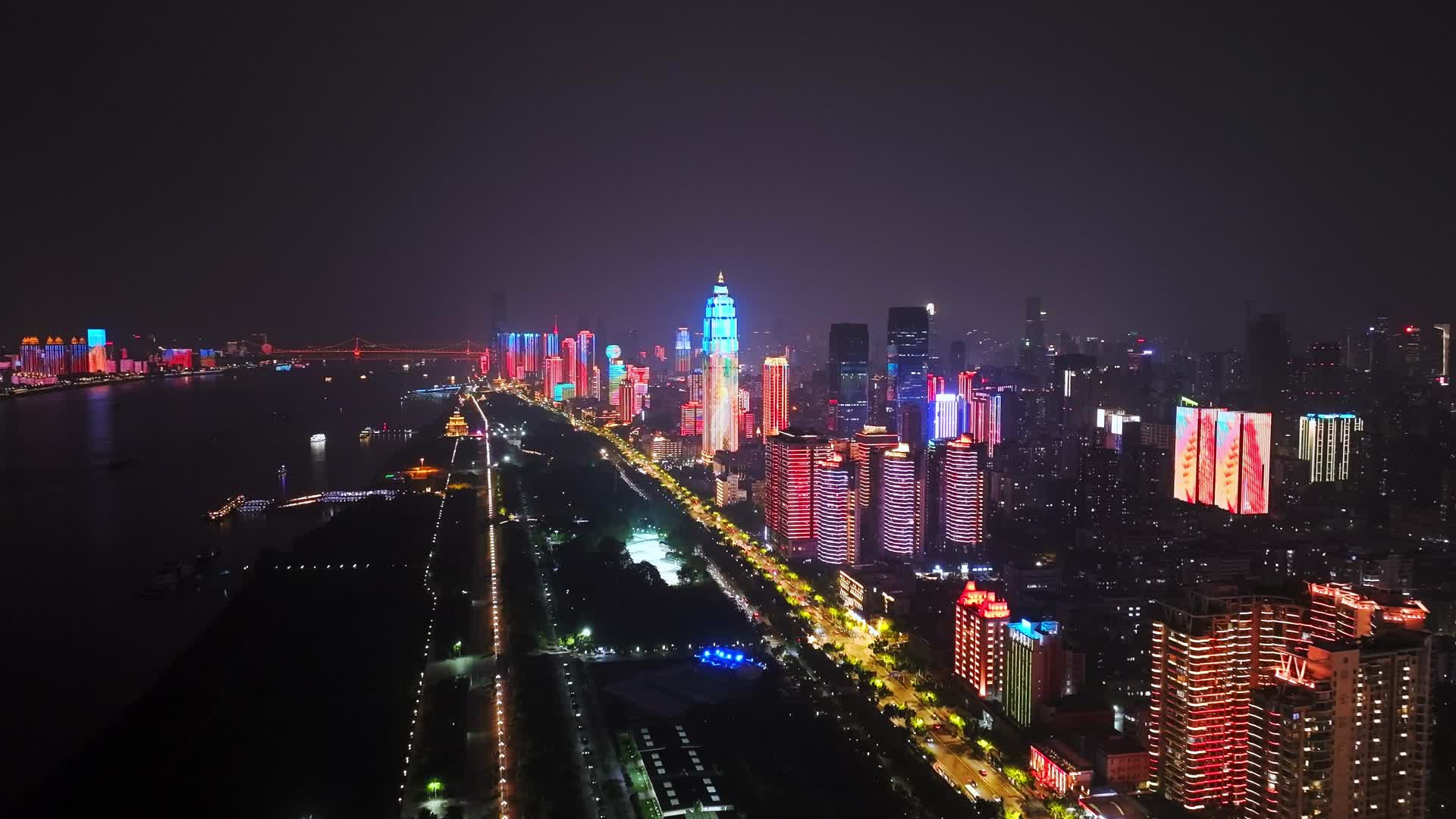 武汉江滩公园夜景视频的预览图