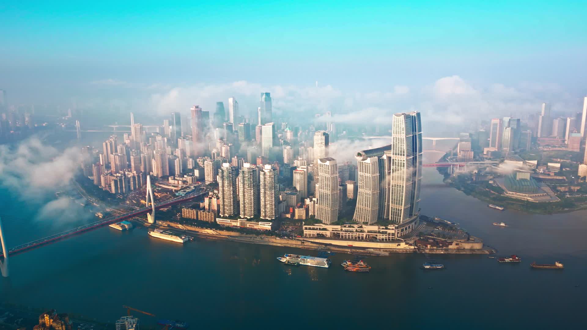 最新重庆全景来福士平流雾5视频的预览图