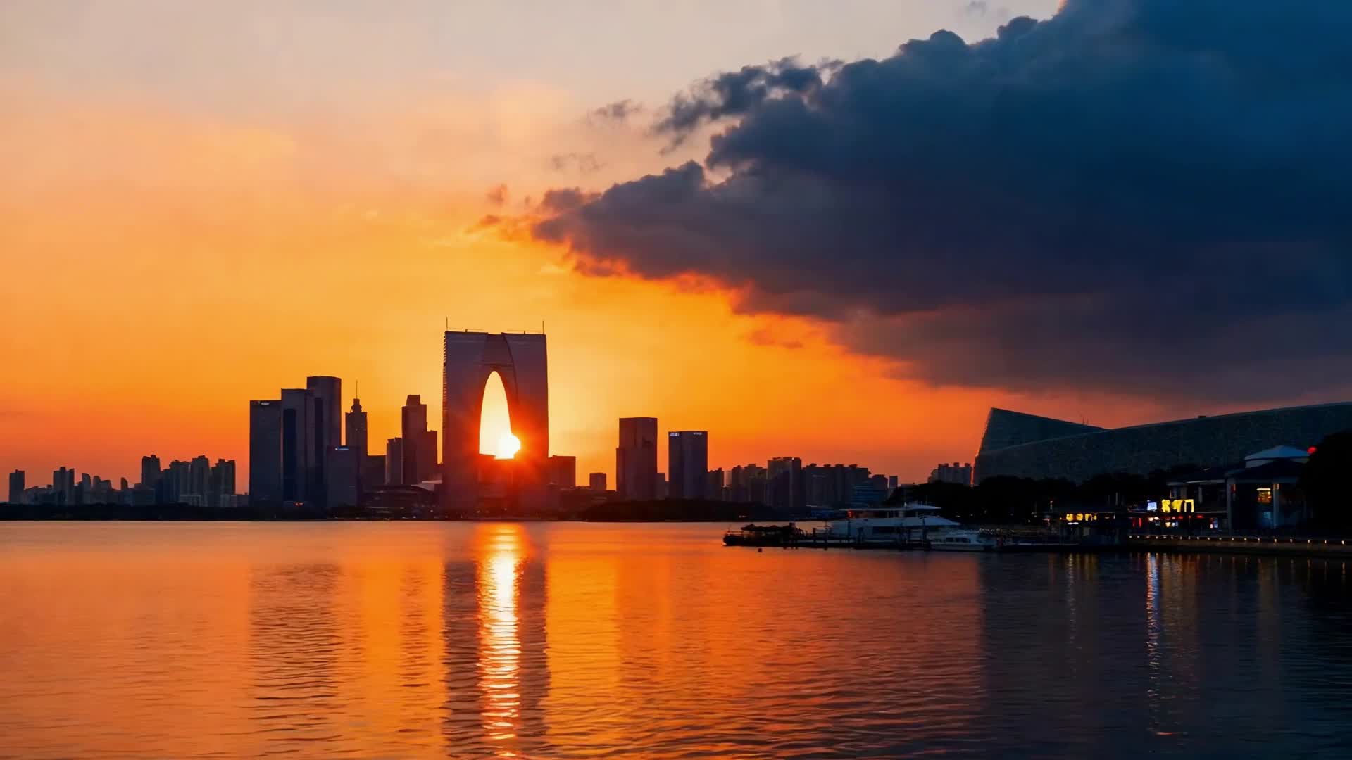 AI视频苏州现代城市风光航拍视频的预览图