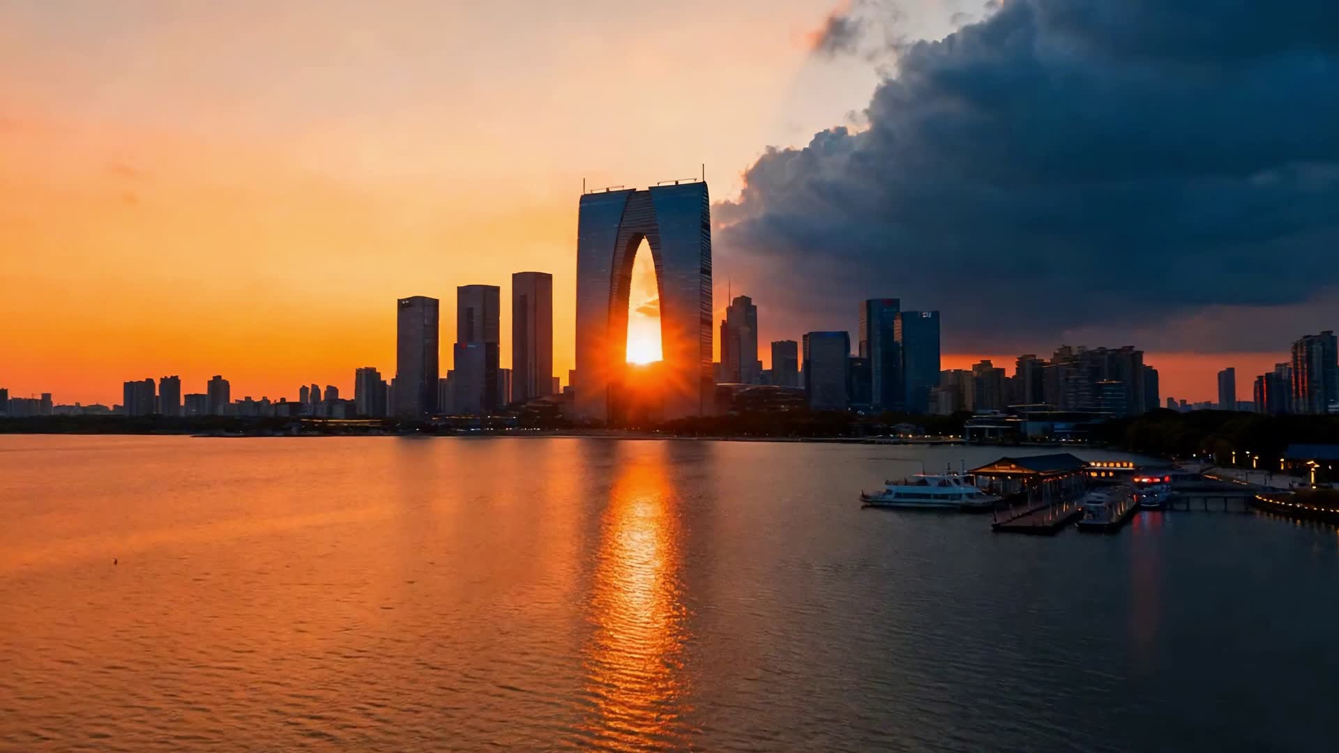 AI视频苏州现代城市风光航拍视频的预览图