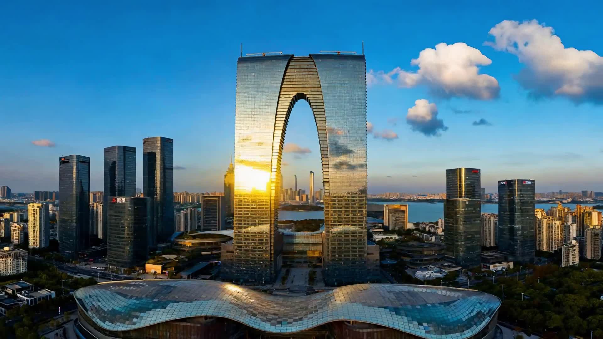 AI视频苏州现代城市风光航拍视频的预览图