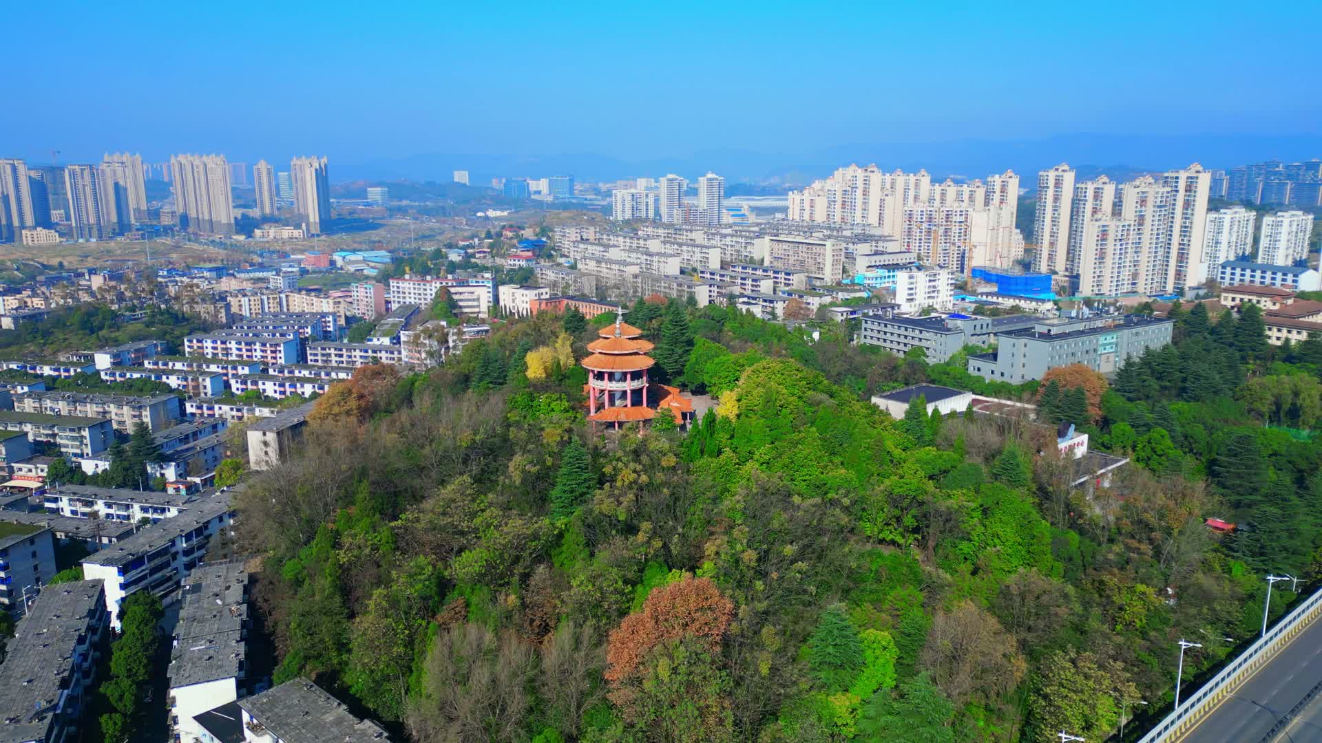 贵阳市塔山公园贵州数博文化艺术中学视频的预览图